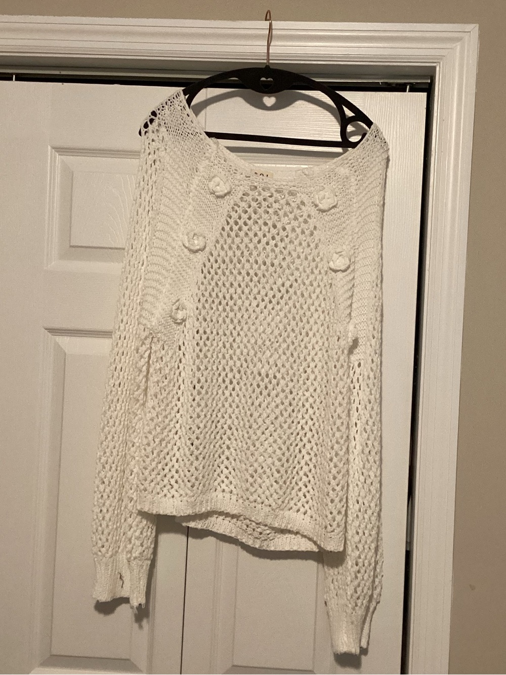 Women's white Cream Sweater with Rose Appliqués